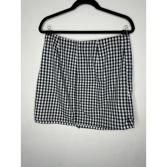 LOVERS + Friends Sassy Lisa Gingham Black White Check Ruffle Mini Skirt Large - Picture 9 of 11